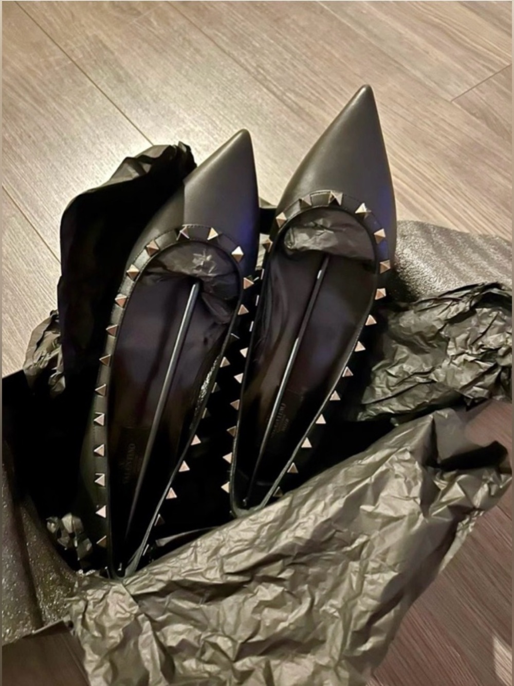 Valentino Rockstud Ballet Flats. Size 41